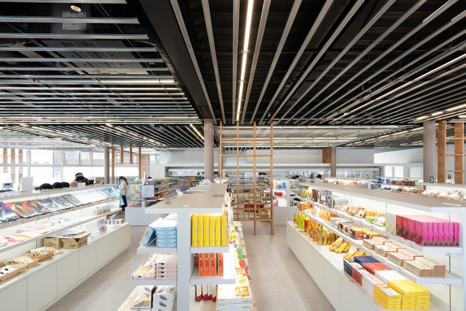 the otaru international information center by waiwai