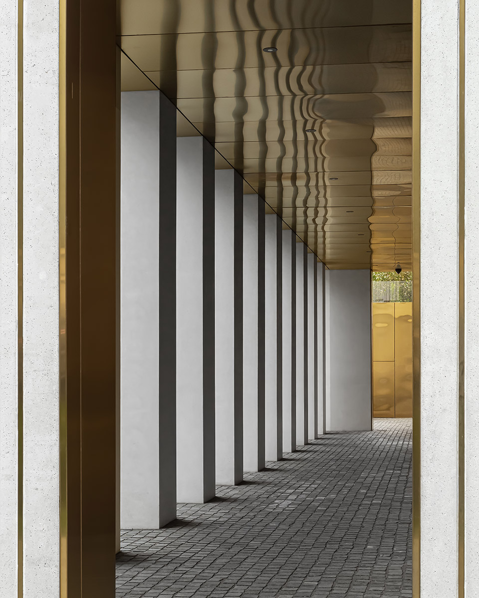 white khamovniki by tsimailo lyashenko and partners