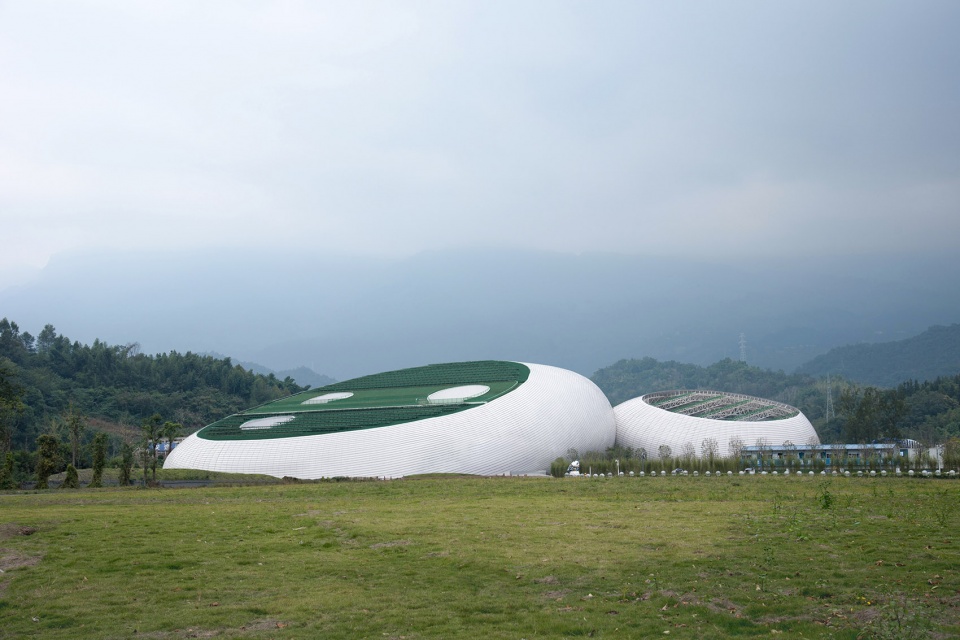 Ya'an Panda Performance Center by ZXD Architects - Gooood