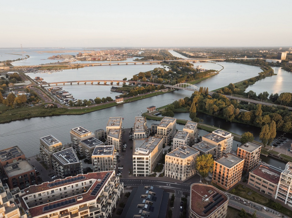 cruquius island housing by kcap