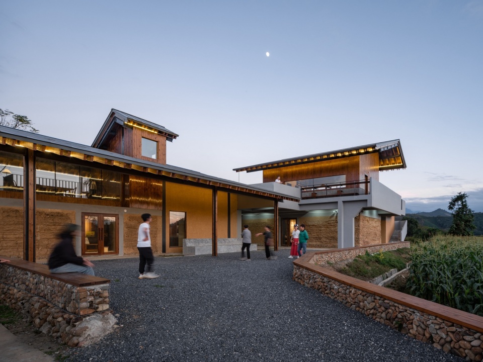 dongyou corn courier station by suipingyili architecture studio