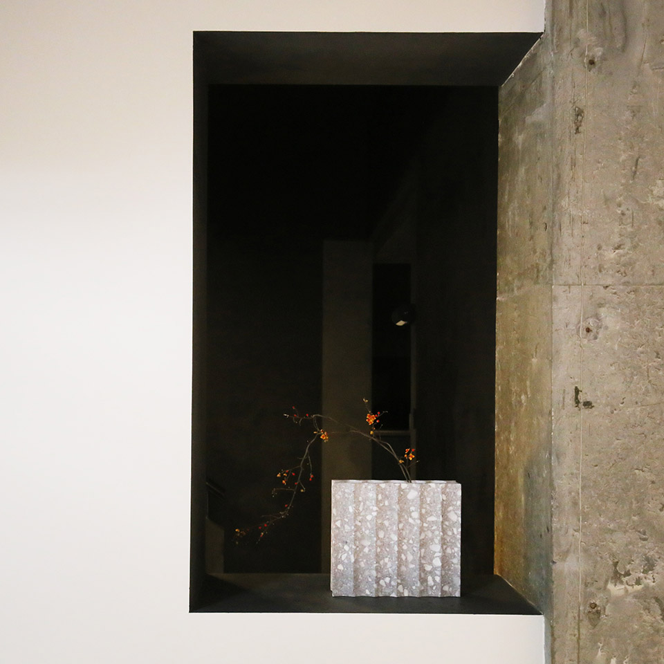 stone circling special exhibition by maggie studio