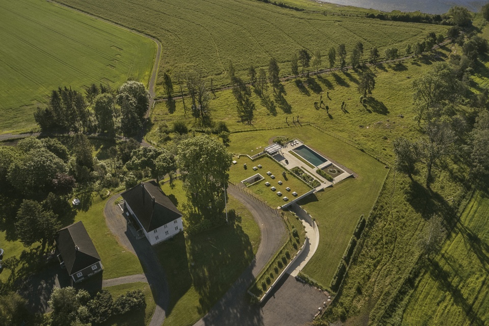 villa aa by c f moller architects