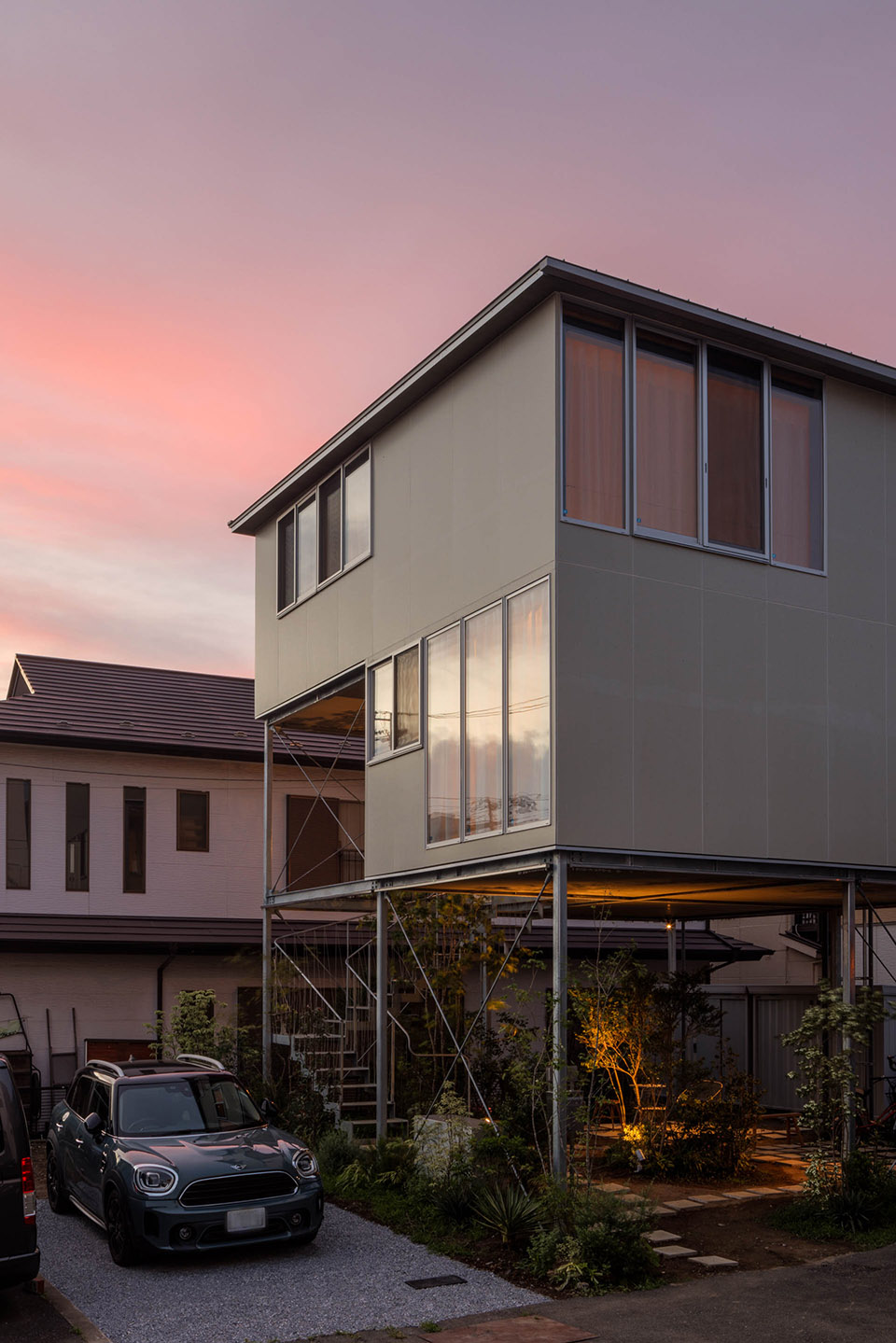 blank garden by unemori architects