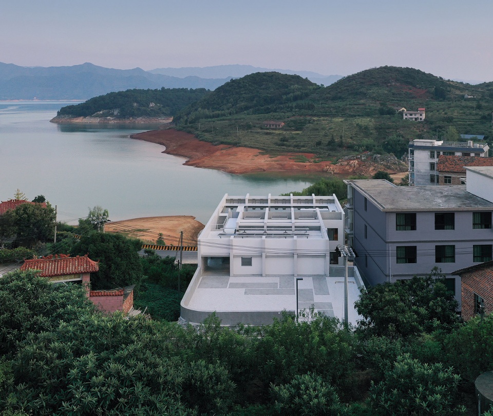 Begonia Inn China by atelier mearc