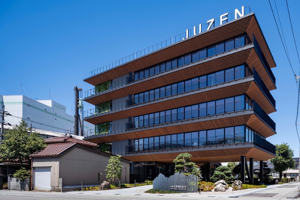 Juzen Chemical Corporation Head Office Building by KEY OPERATION INC ARCHITECTS