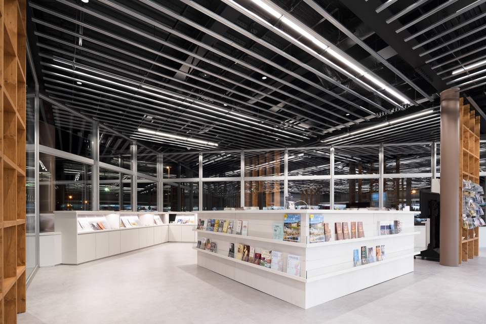 the otaru international information center by waiwai