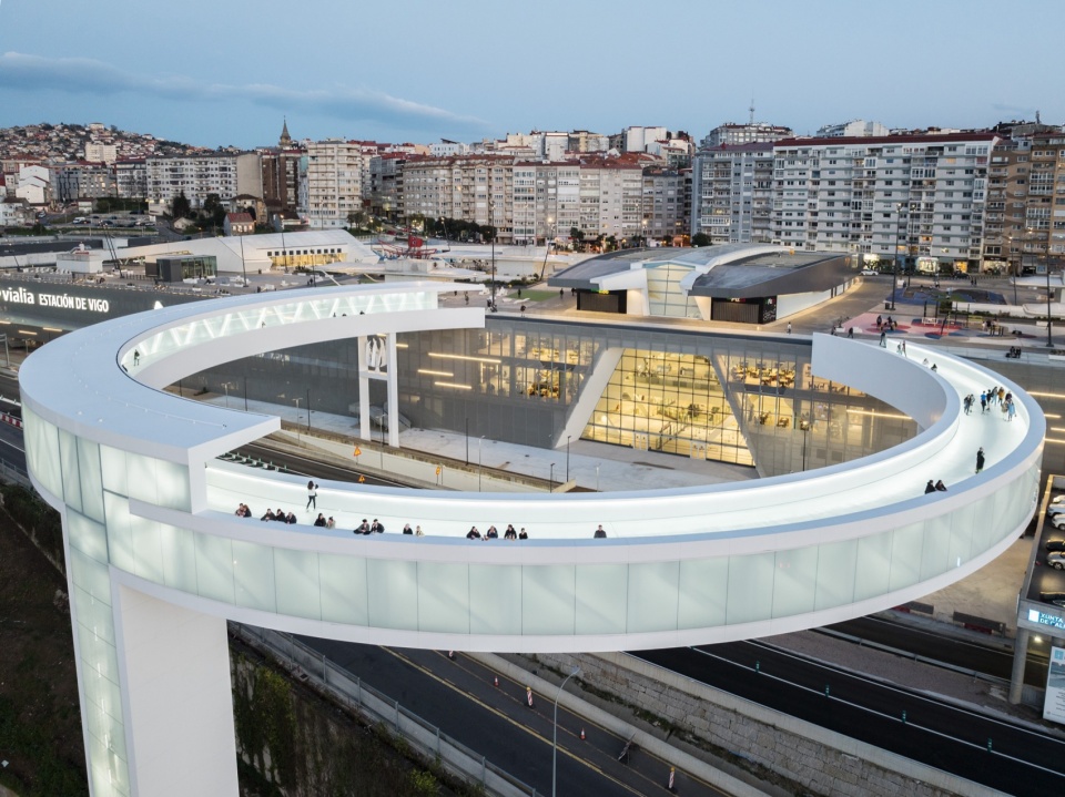 HALO by AM2 Arquitectos Arenas Asociados NOARQ