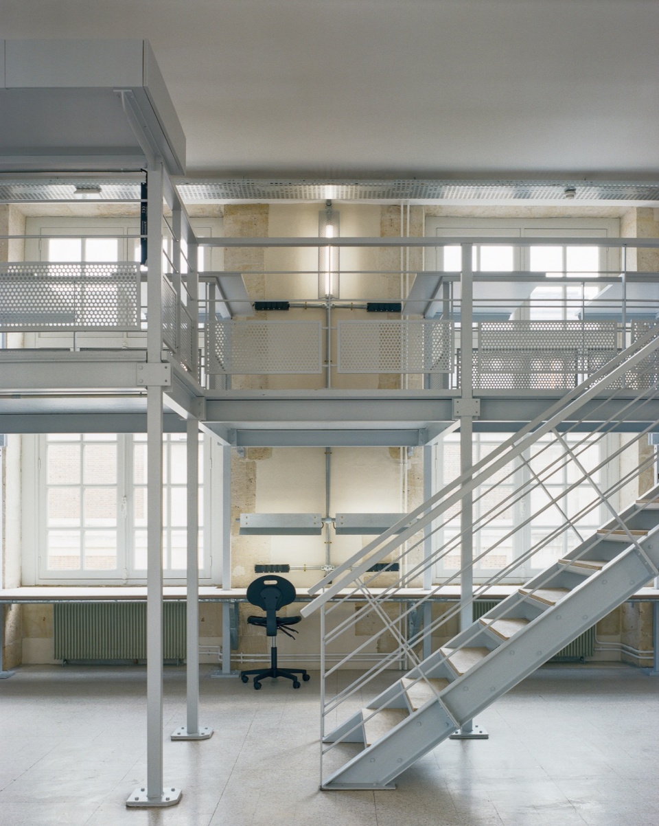 Ateliers Versailles by minuit architectes