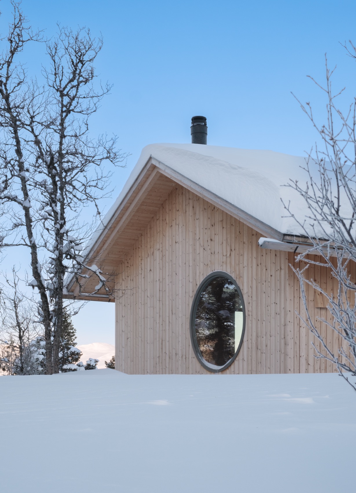 mountain cabin in hallandsfjell by quentin desfarges