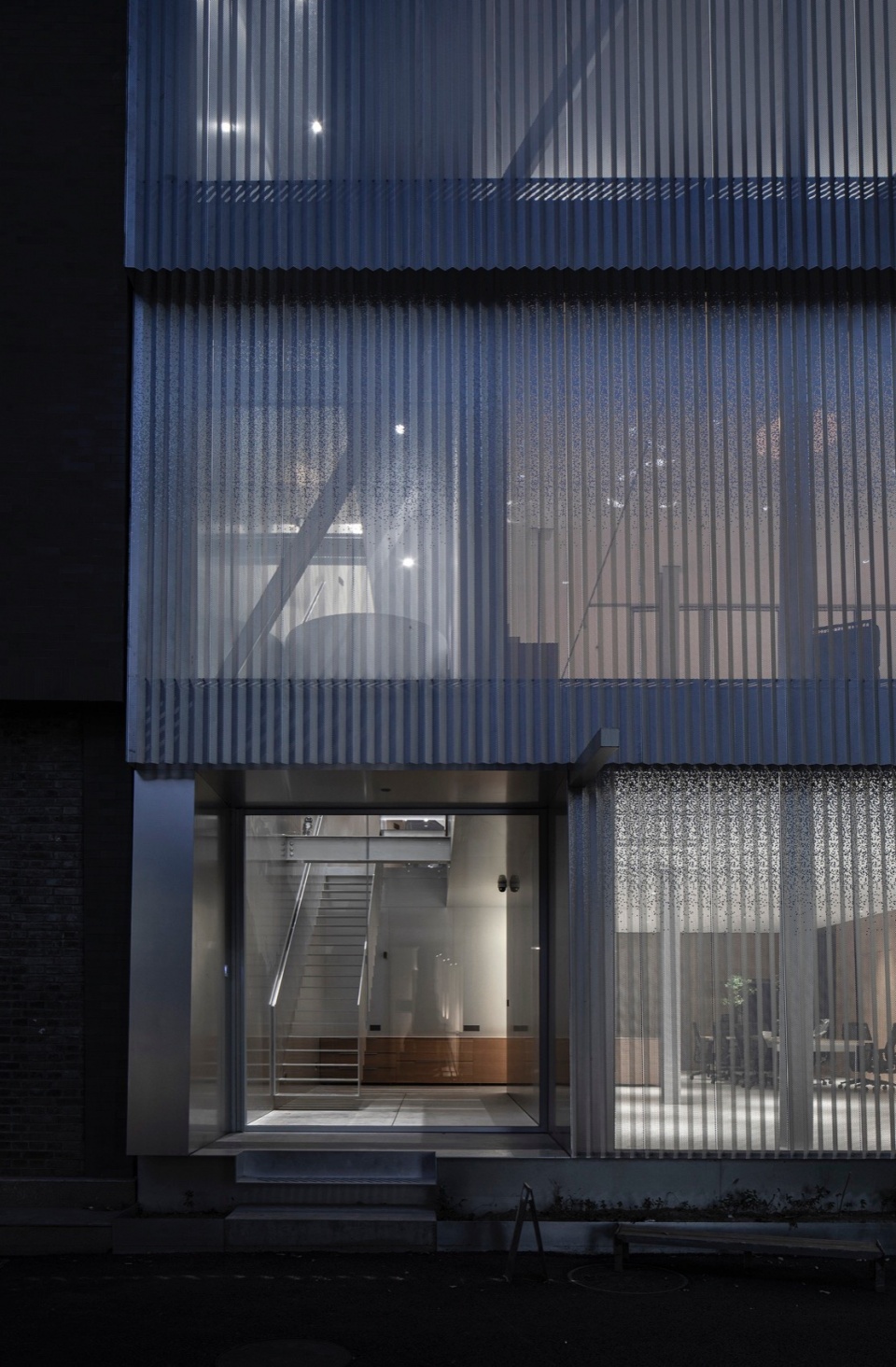 TAOA Reimagines an Old Industrial Building at 798 Art District into Its Office