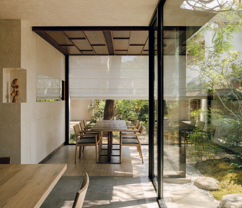 YORU by Ruhaus Studio