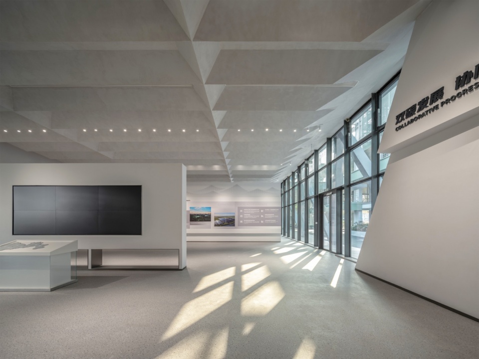 Carbon Neutral Box Design of the Low Carbon Exhibition Hall in Shenzhen International Low Carbon City Original Design Studio TJAD