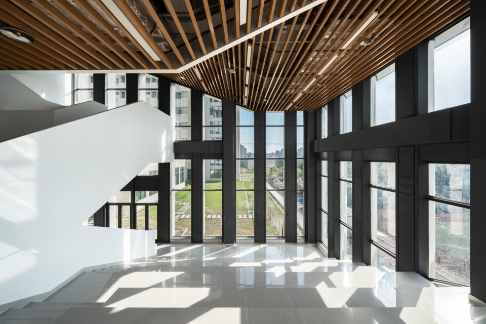 Industry Education Integration Project of Shanghai University of Engineering Science
