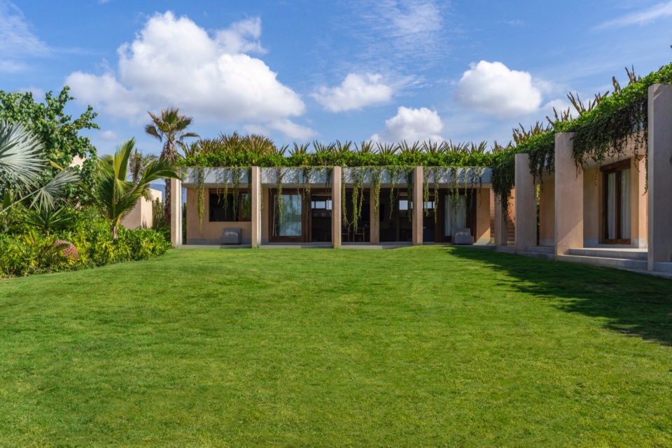 LYONS COMPLEX by CAAM Arquitectos