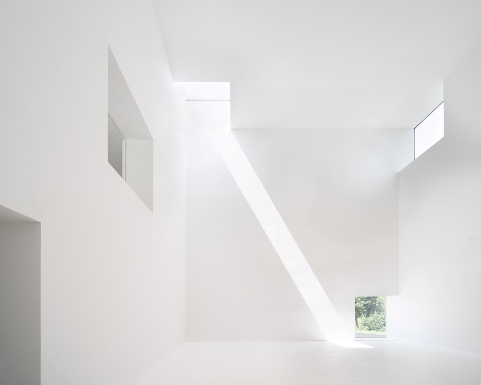 context form and light exhibition architectural photography by william mulvihill