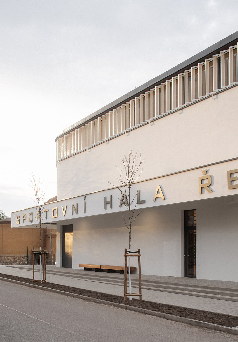 sports hall revnice by grido architekti