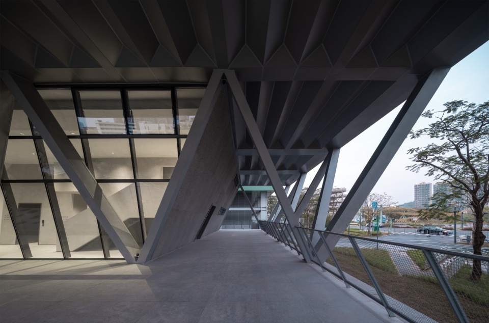 Carbon Neutral Box Design of the Low Carbon Exhibition Hall in Shenzhen International Low Carbon City Original Design Studio TJAD