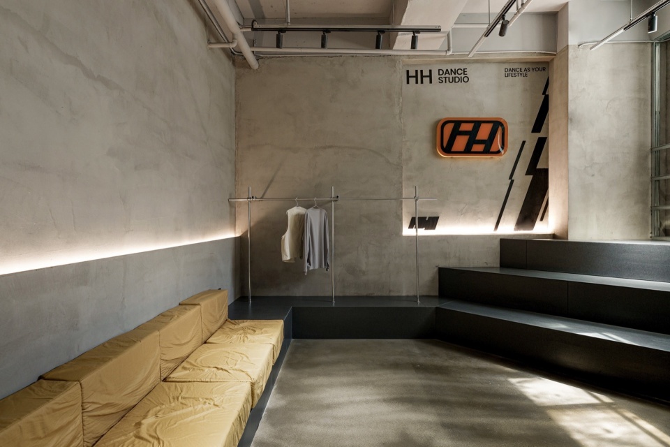 HH Dance Studio 753studio
