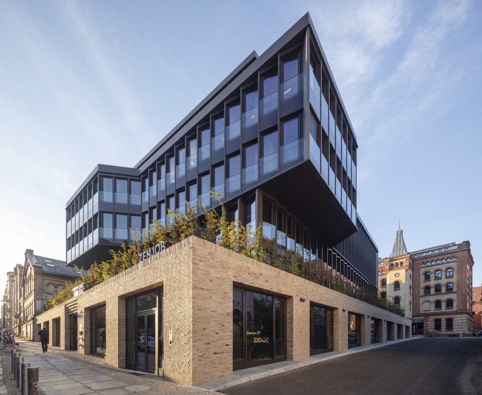 the sab office building by tchoban voss architekten
