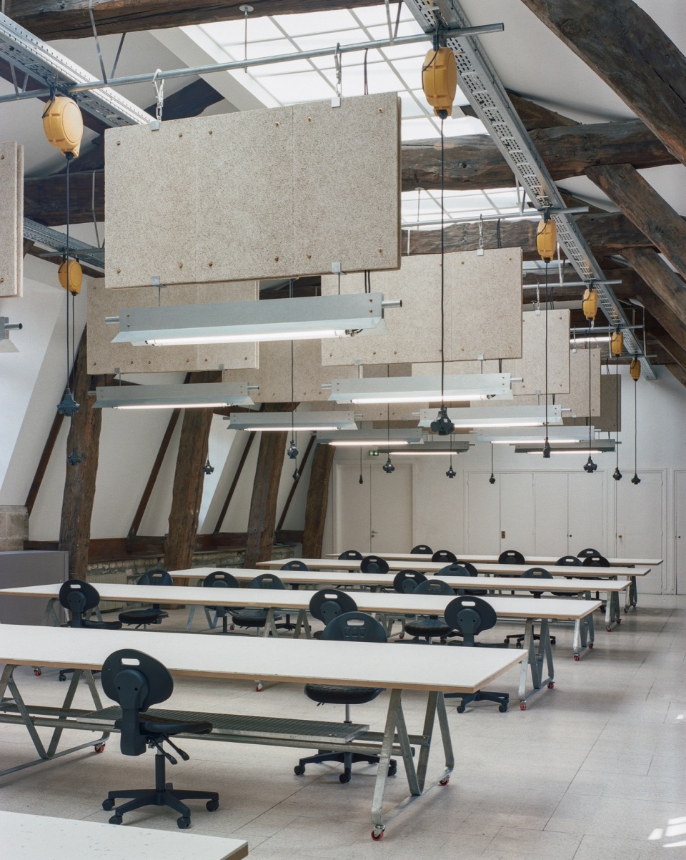 Ateliers Versailles by minuit architectes