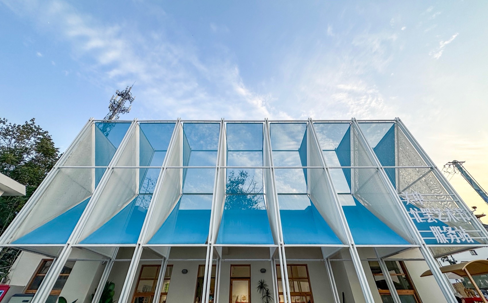 Fabric Plugin Visitor Center modular facade system transform of Guan ...