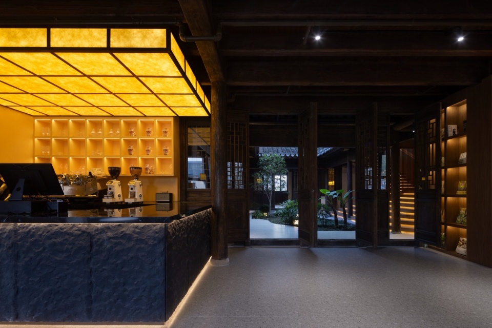 Tea and Coffee Bookstore Wu Xi