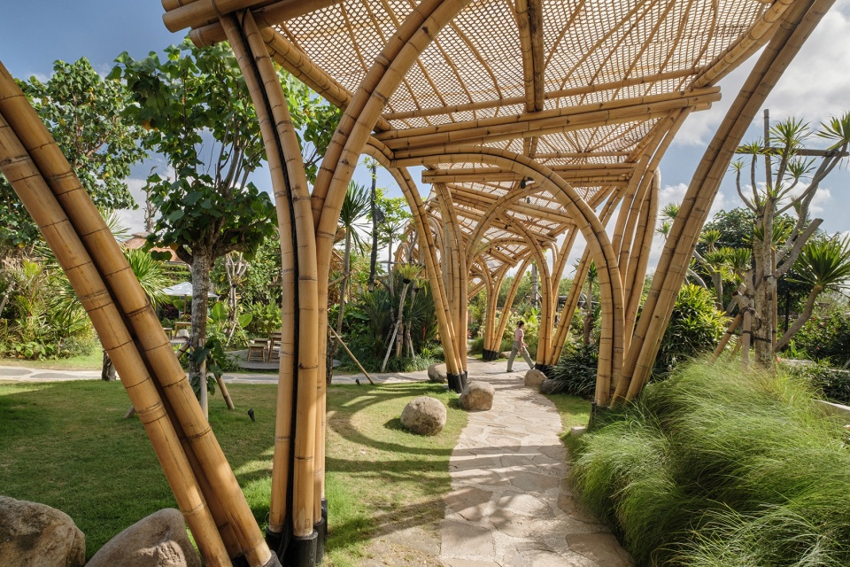 luna beach club by inspiral architecture and design studios