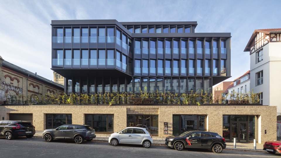 the sab office building by tchoban voss architekten