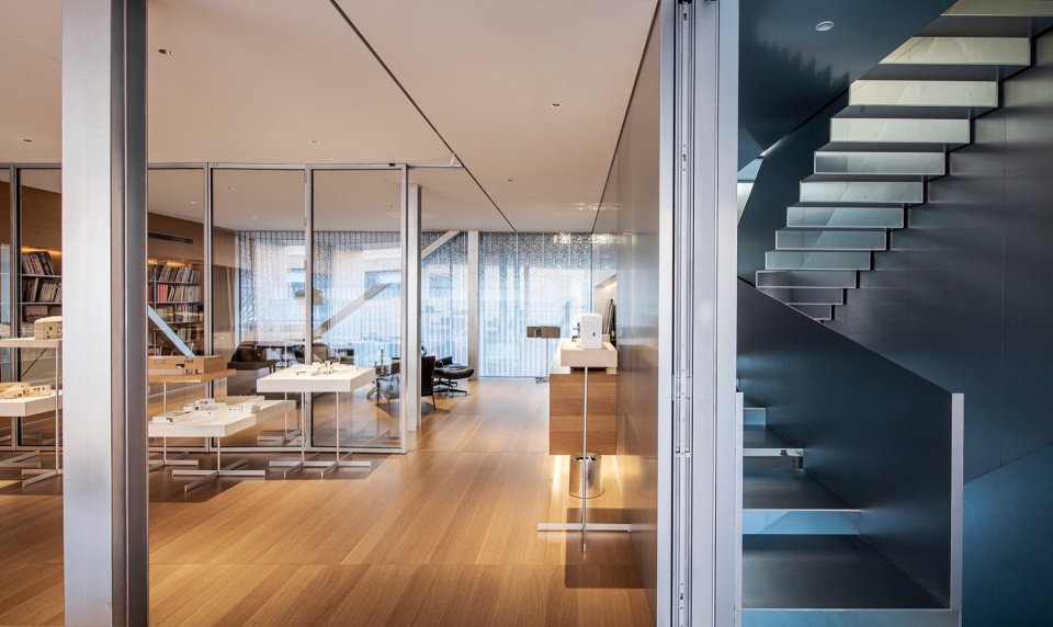 TAOA Reimagines an Old Industrial Building at 798 Art District into Its Office