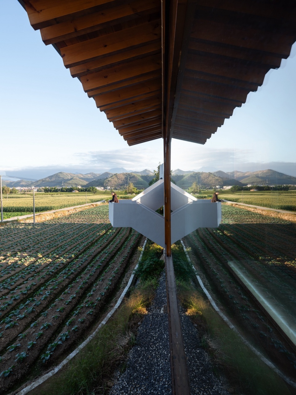 dongyou corn courier station by suipingyili architecture studio