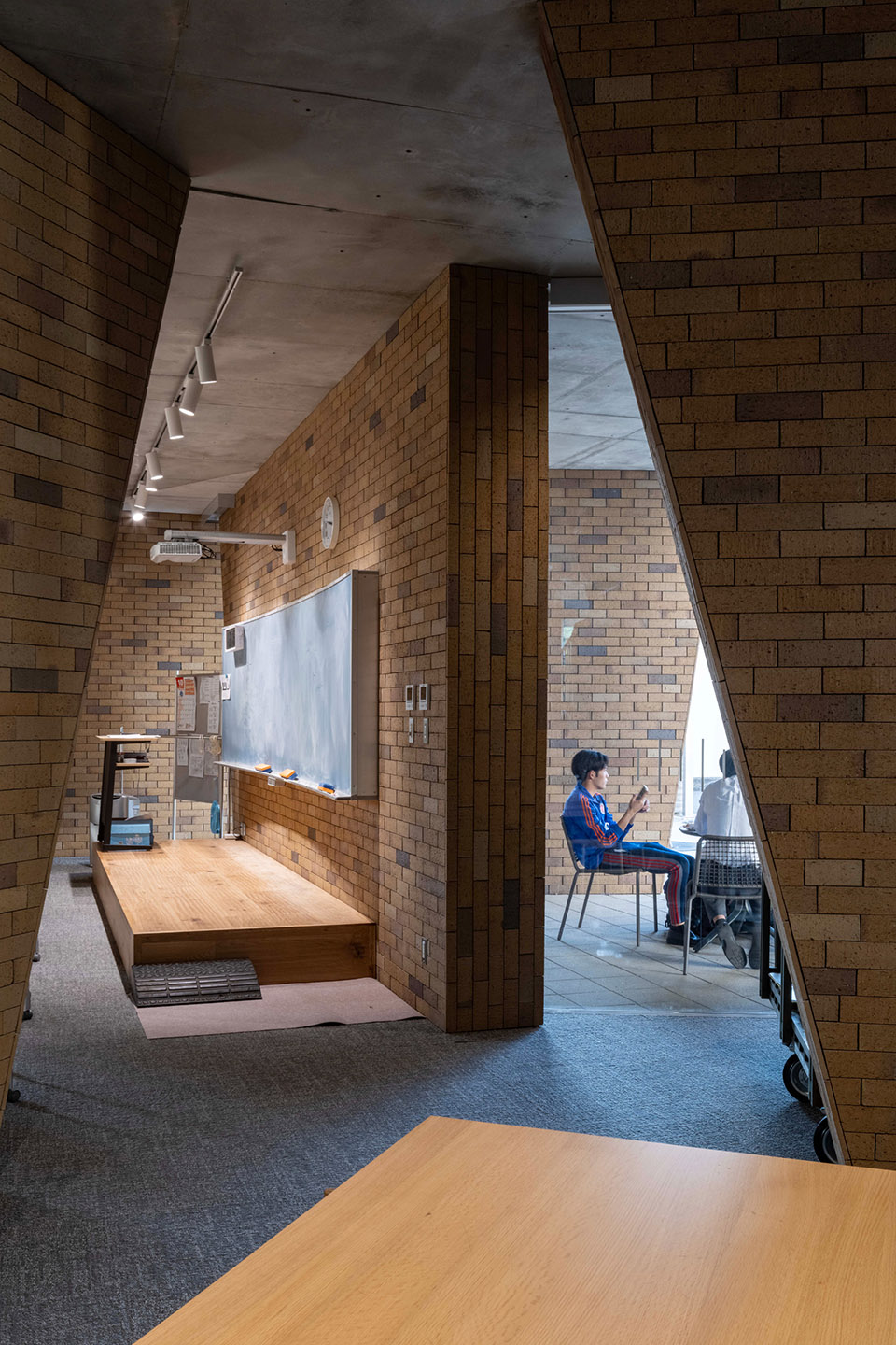 shonan institute of technology high school library by fukei