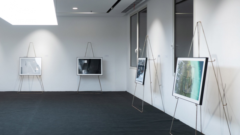 context form and light exhibition architectural photography by william mulvihill