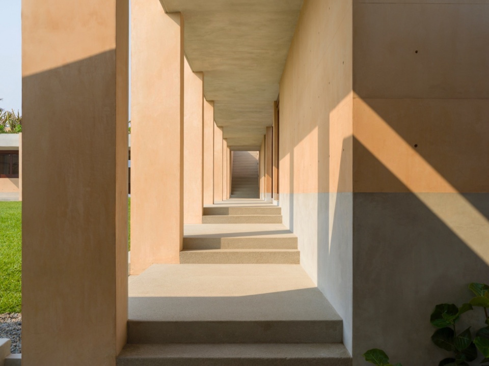 LYONS COMPLEX by CAAM Arquitectos
