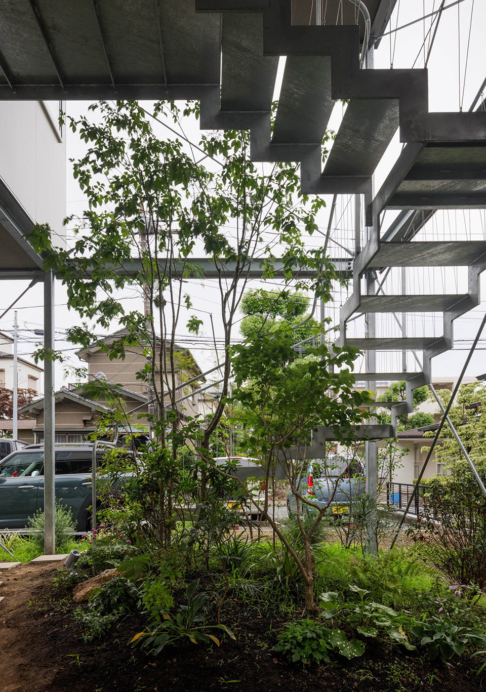 blank garden by unemori architects