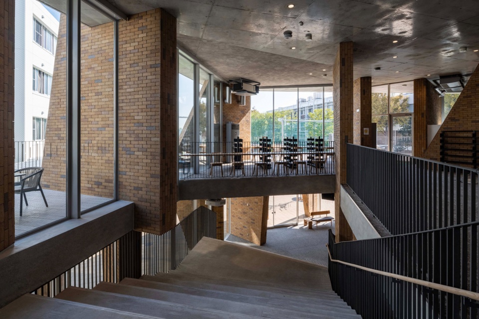 shonan institute of technology high school library by fukei