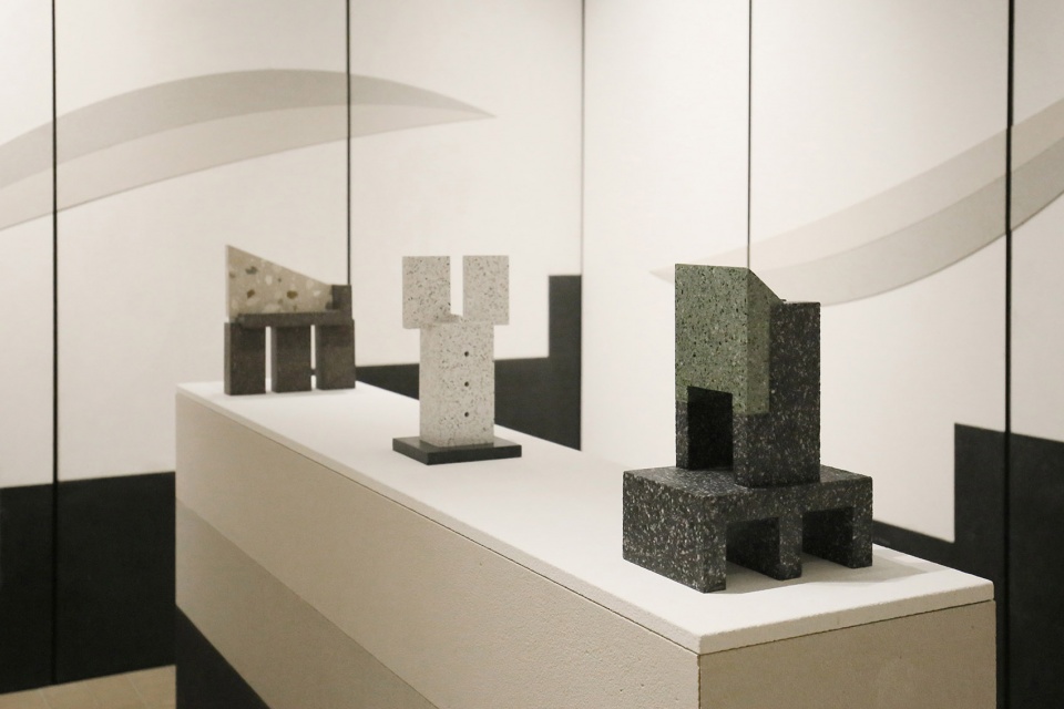 stone circling special exhibition by maggie studio