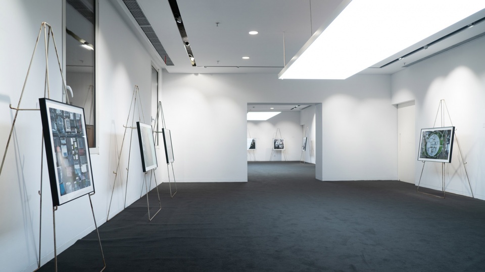 context form and light exhibition architectural photography by william mulvihill