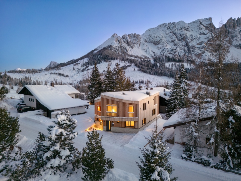 casa carezza by monovolume architecture design
