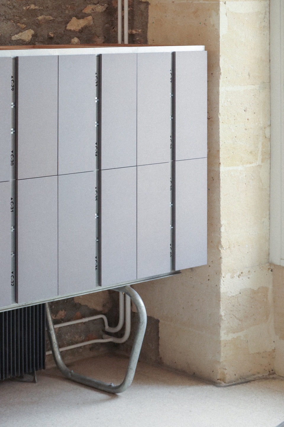 Ateliers Versailles by minuit architectes