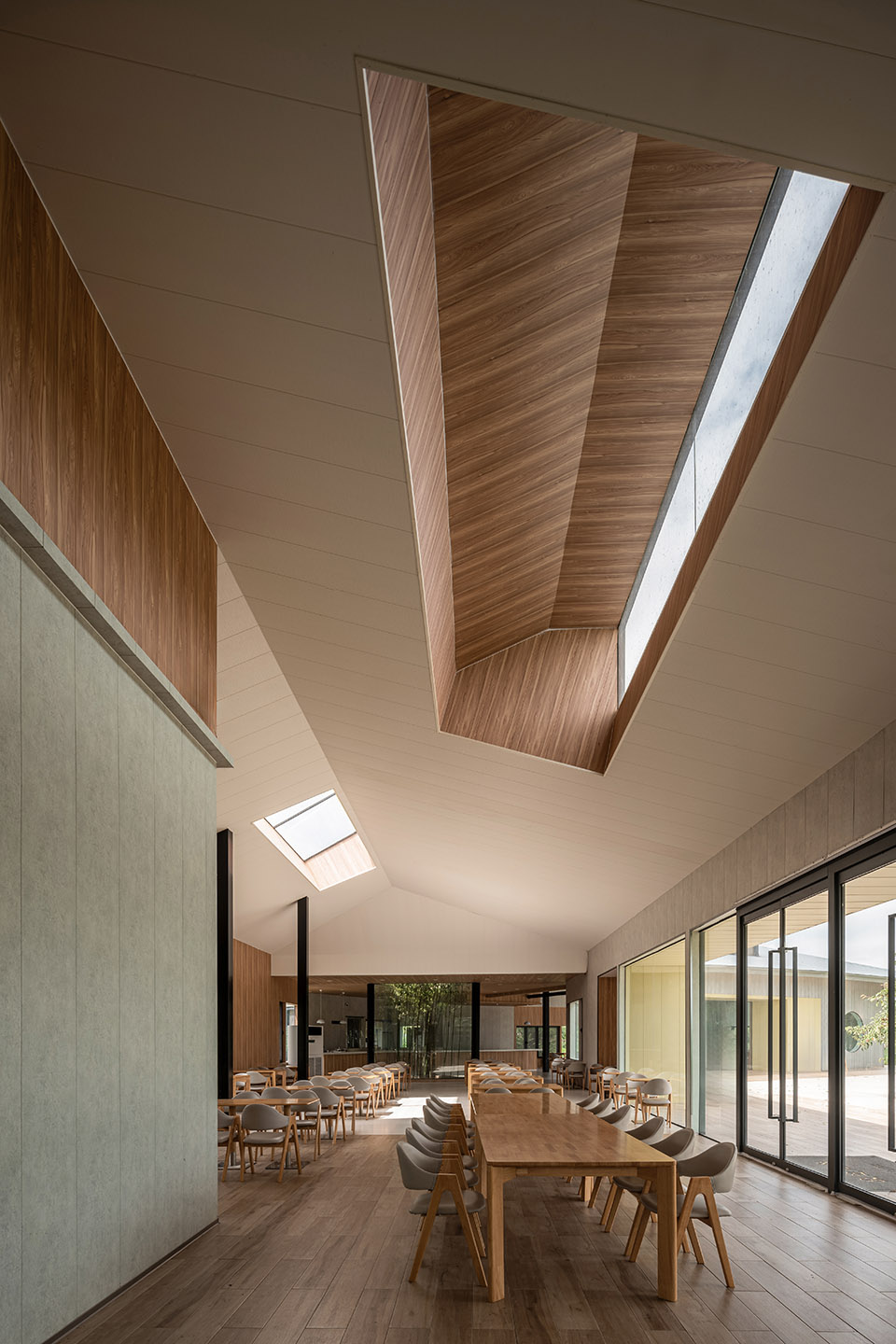 lakeside countryside homestay by menjue architects