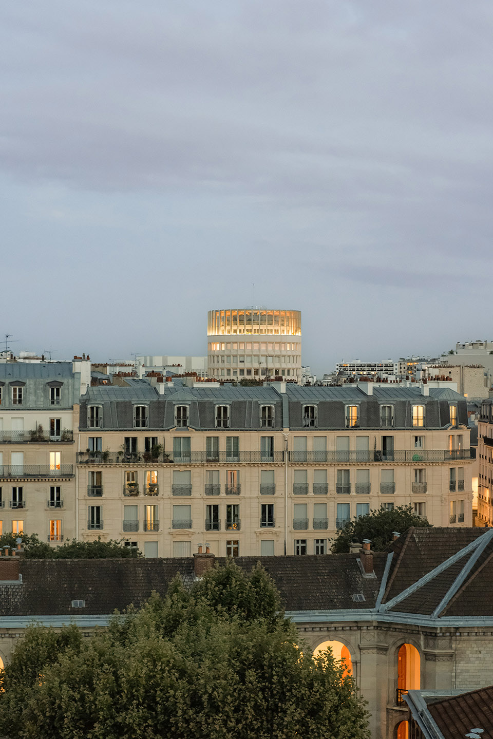 racine tower by maud caubet architectes