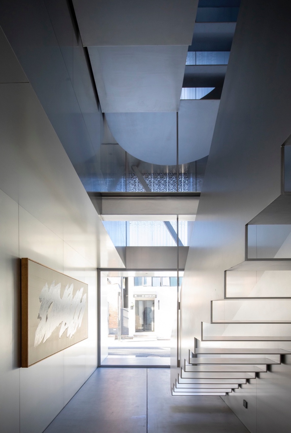 TAOA Reimagines an Old Industrial Building at 798 Art District into Its Office