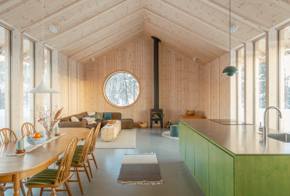 mountain cabin in hallandsfjell by quentin desfarges
