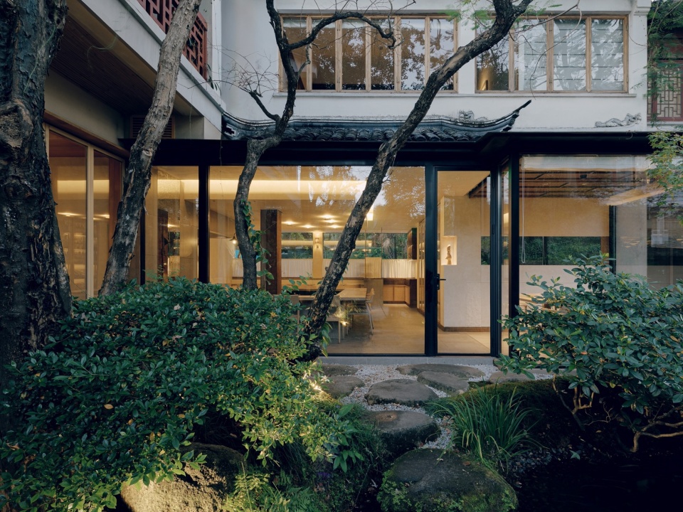 YORU by Ruhaus Studio