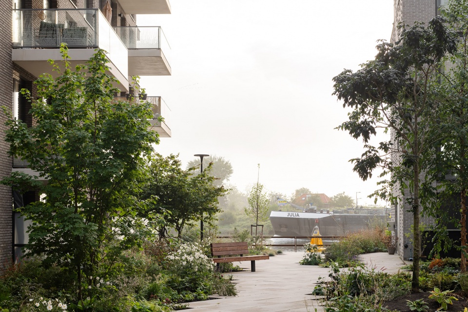 cruquius island housing by kcap