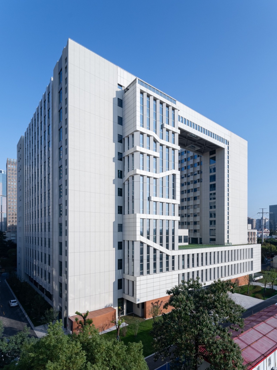 Industry Education Integration Project of Shanghai University of Engineering Science