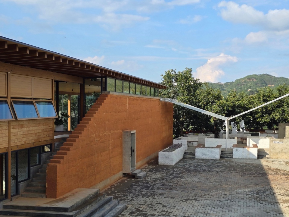 a new community center of lianhe village by clab