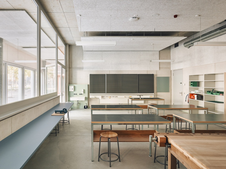 new school complex on thurgauerstrasse by bollhalder walser architektu