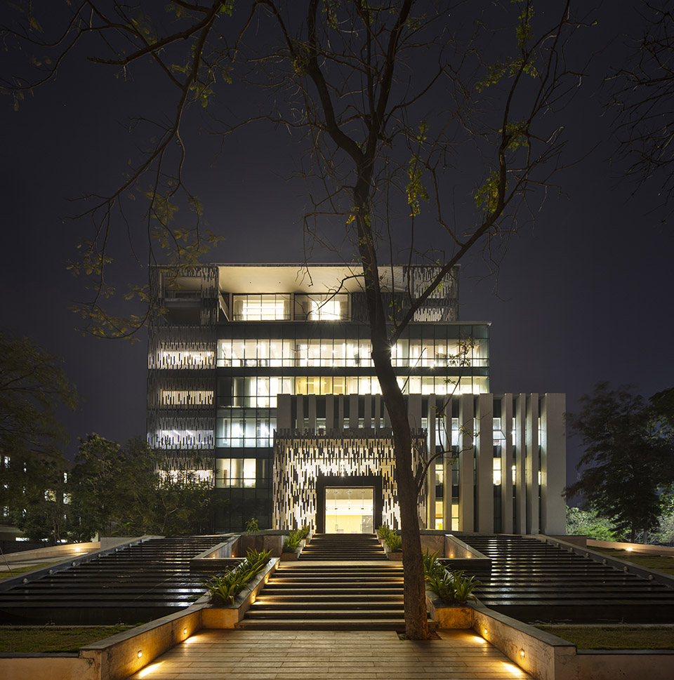 sona university centre and library block